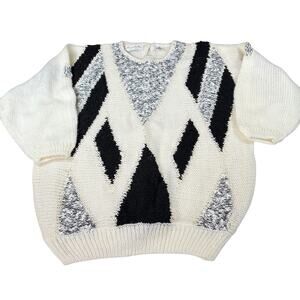 VTG 80s cream black geometric batwing 3/4 sleeve sweater. Size 24. grandmacore